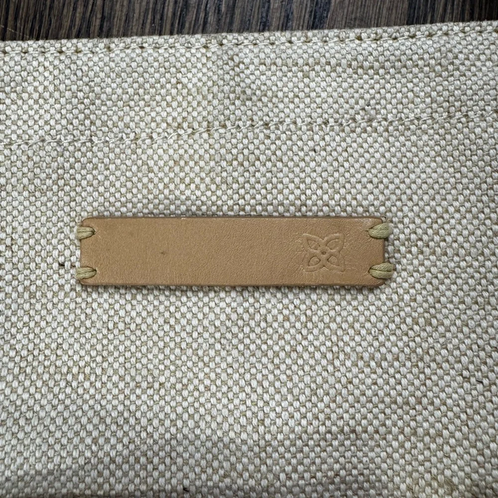 Sherpani Cream and Tan Tote Bag - Picture 5 of 9